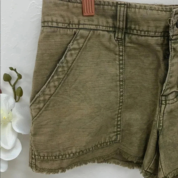 Free People Women’s Shorts size 2 - Picture 2 of 5